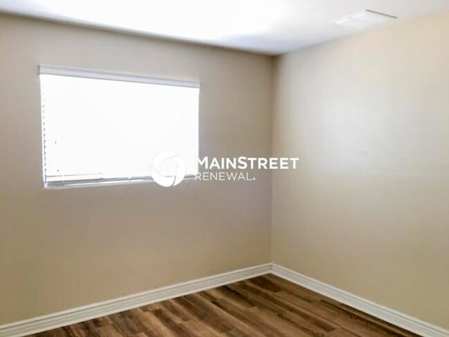 Building Photo - 3 Bedroom Pet-Friendly Home in Phoenix, AZ...