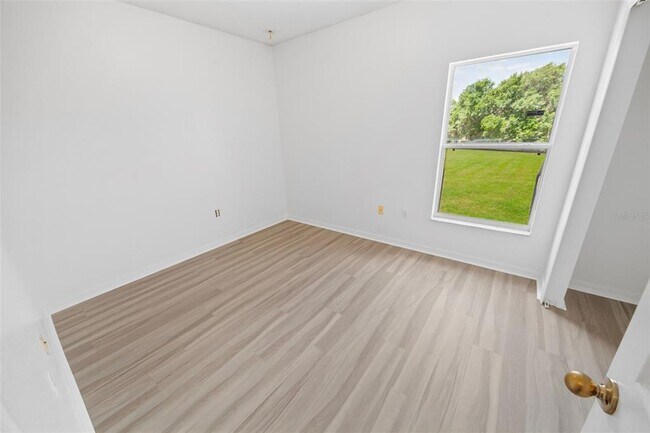Building Photo - 959 Cumberland Dr