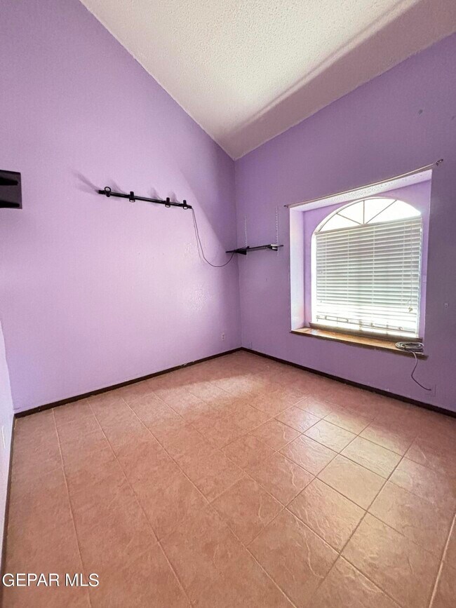 Building Photo - 10960 Ernie Banks Dr