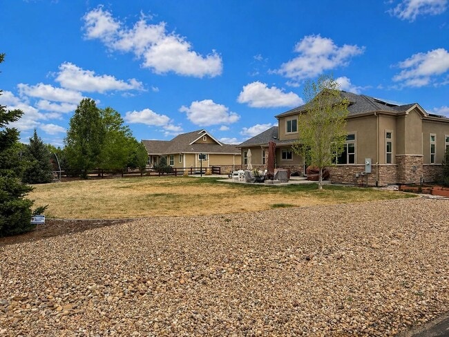 Building Photo - Bright Corner-Lot Home in Desirable Niwot Neighborhood