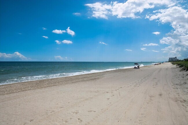 Building Photo - 5400 N Ocean Blvd