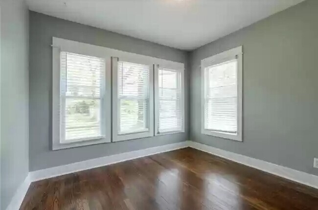 Building Photo - 5519 Highland Ave