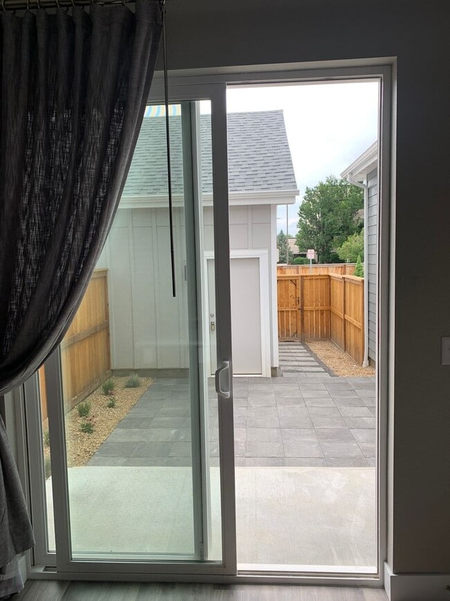 Building Photo - Beautiful and Updated 2BR Townhome With At...