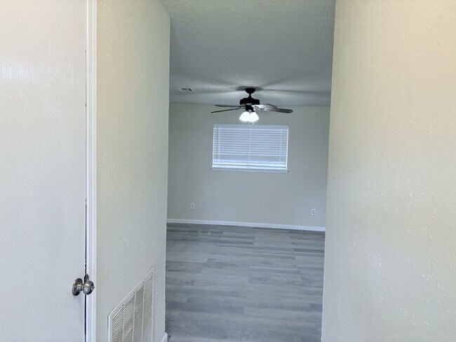 Building Photo - Newly remodeled four bedroom home in Noble