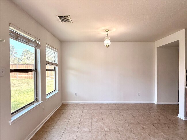 Building Photo - 16127 Cole Bridge Ln