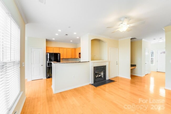 Building Photo - 14130 Castle Abbey Ln