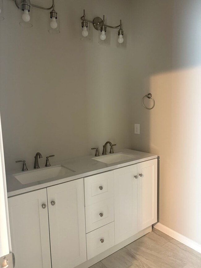 Building Photo - New For Rent in Moody!