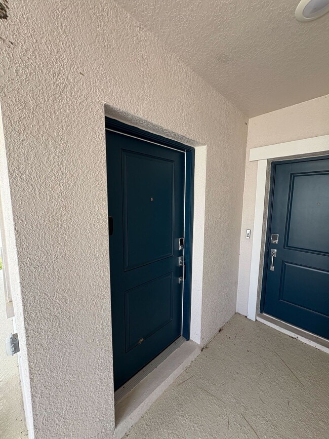 Building Photo - "Cozy 1-Bedroom Retreat in Clermont – Your Perfect Home Awaits on Shavasana Road!"