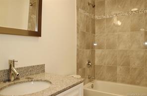 Building Photo - 947 Hope St