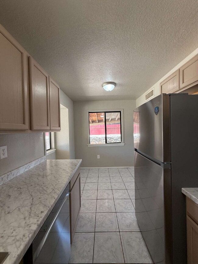 Building Photo - 11708 Sierra Azul Dr