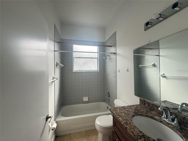 Building Photo - 2073 River Park Blvd