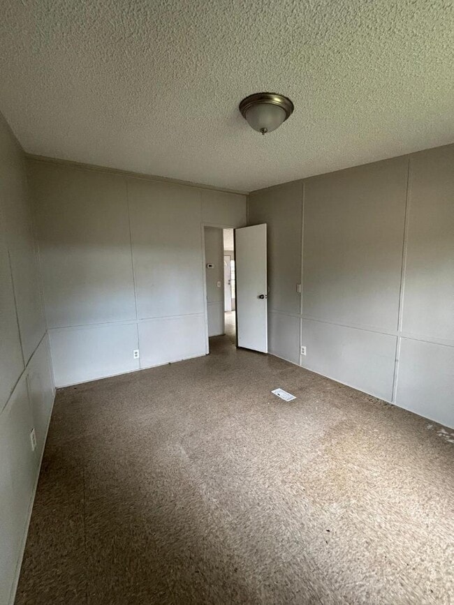 Building Photo - 307 Marcus crt