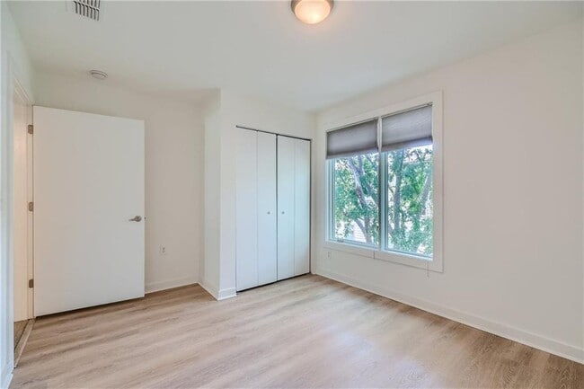 Building Photo - 1273 Eames Green NW