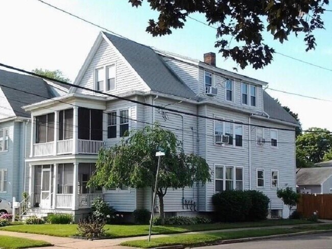 Primary Photo - 108 Concord St