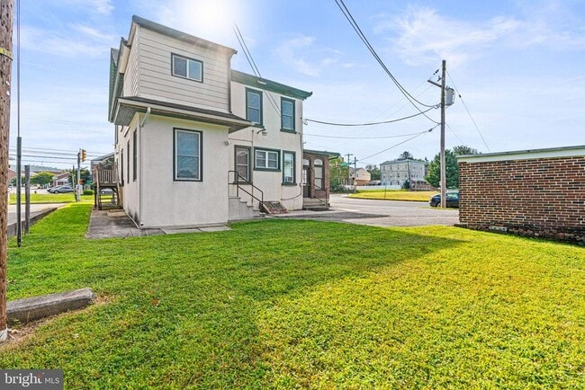 Building Photo - 3100 Kutztown Rd