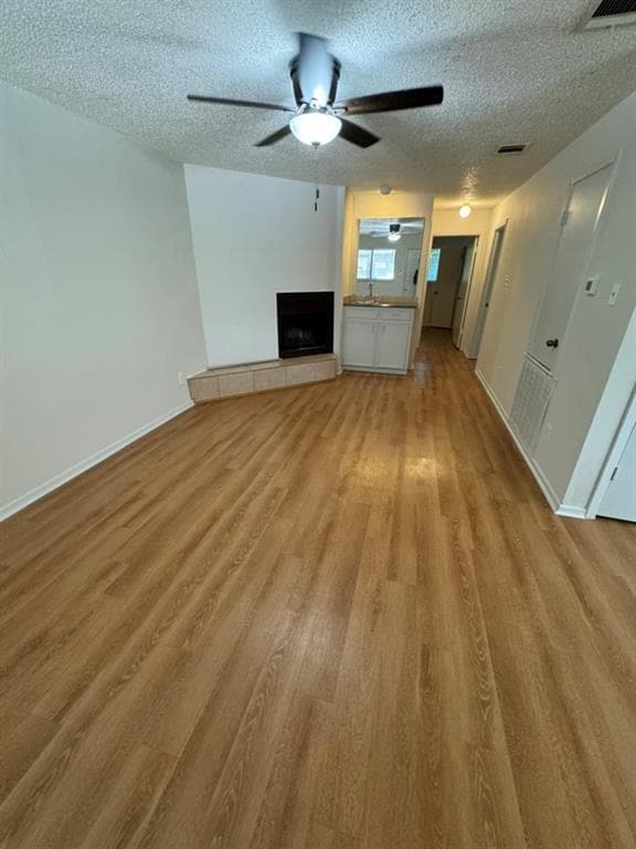 Building Photo - 7000 Oak Meadow Cir