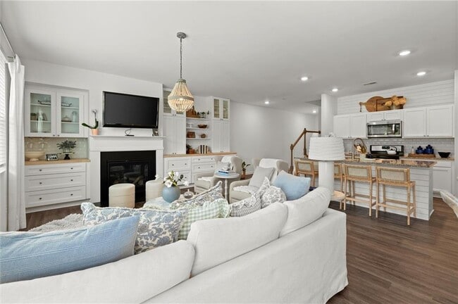Building Photo - 5975 Osgood Pl