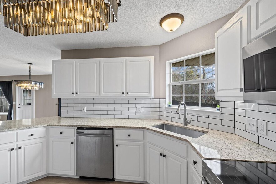 Building Photo - 2544 Portobella Pl