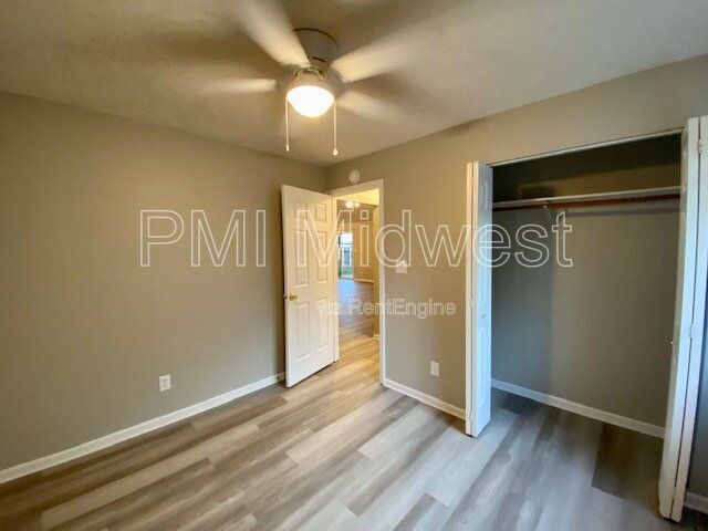 Building Photo - 1542 Creekside Ln