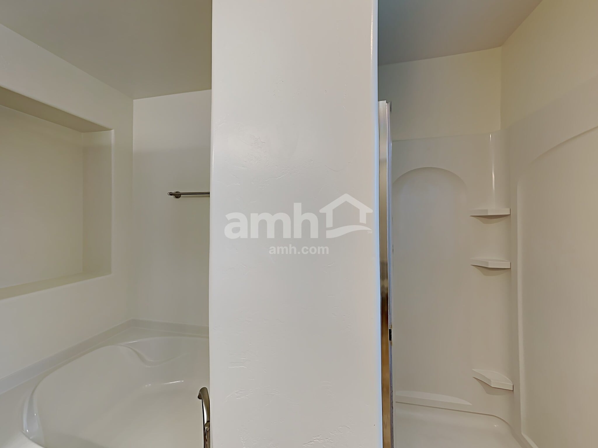 Building Photo - 866 E Ashburn Mountain Dr