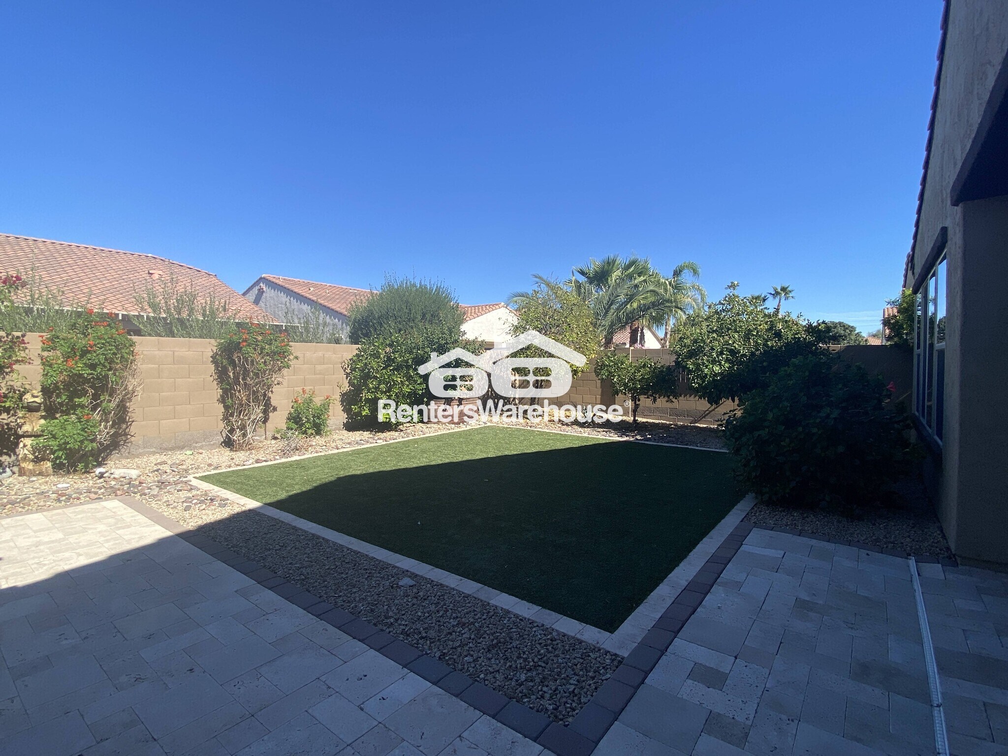 Building Photo - 19894 E Strawberry Dr