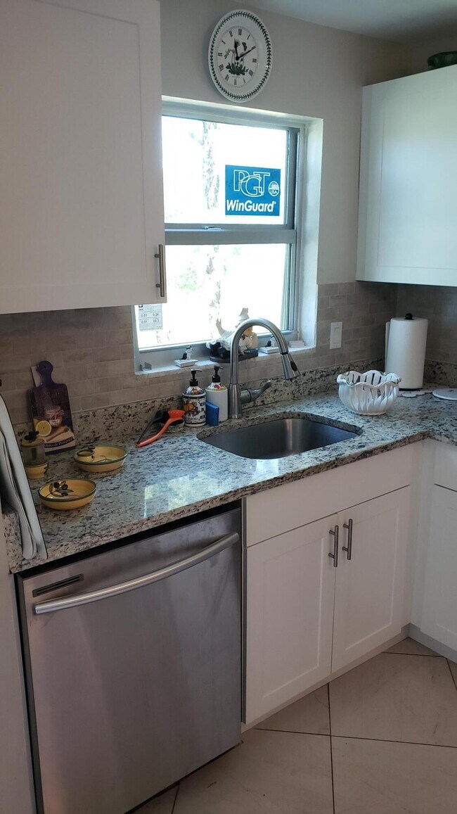 Building Photo - 3755 Via Poinciana