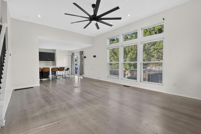 Building Photo - 9166 Windy Creek Dr