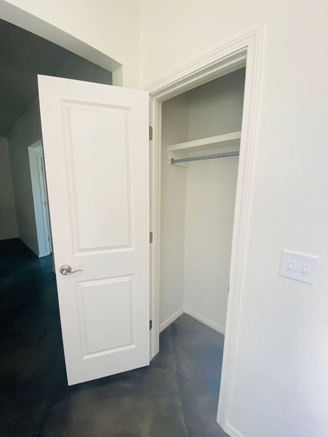 Building Photo - Stunning New 3/2 Townhomes