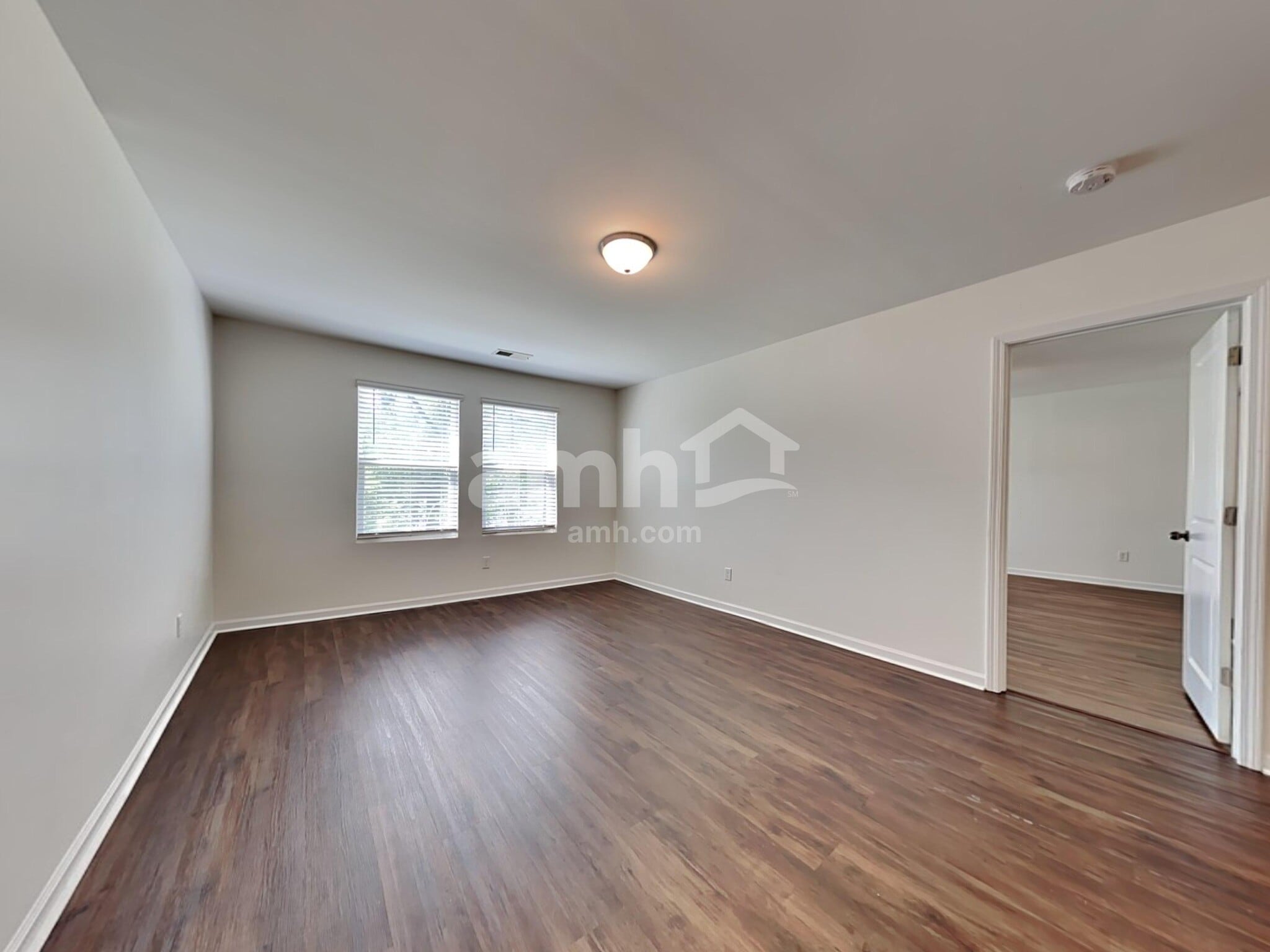 Building Photo - 206 Orion Way
