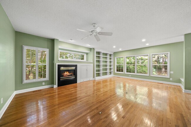 Building Photo - 3135 Lariat Ridge Dr