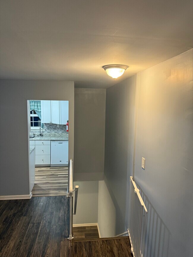 Building Photo - 478B Laurel Brook Dr