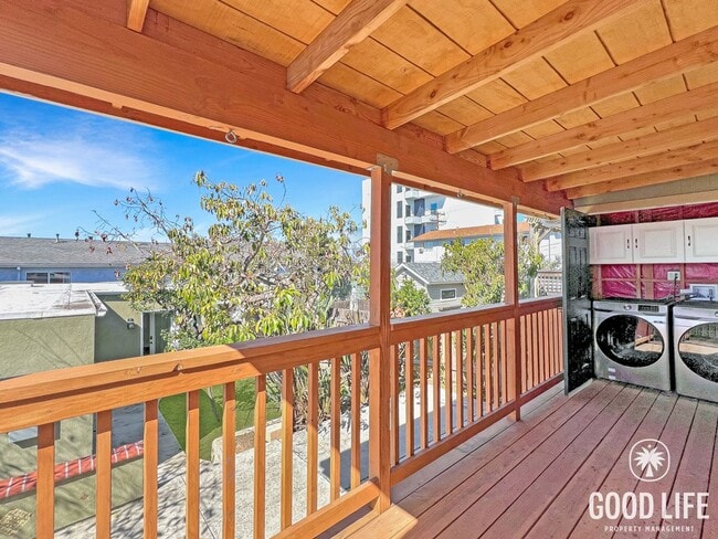 Building Photo - Cozy 2 bedroom, 1 bathroom home in North Park!