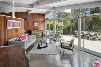 Building Photo - 12400 Deerbrook Ln