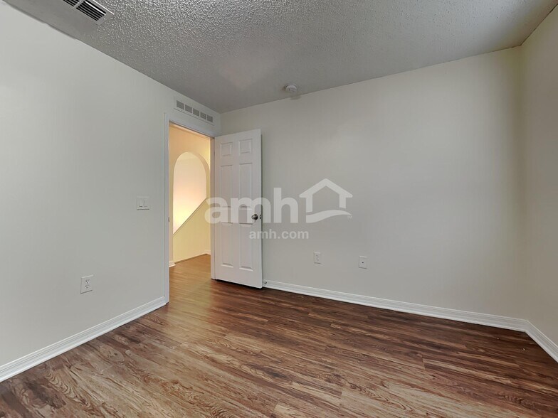 Building Photo - 3416 Steelgate Ct