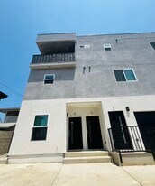 Building Photo - 3819 Percy St