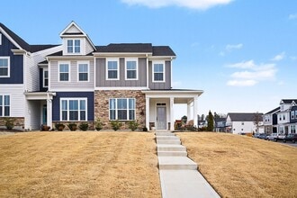 Building Photo - 3BR Like-New End-Unit Townhome – Wendell Falls