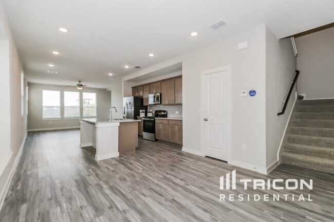 Building Photo - 509 Raglands Rd
