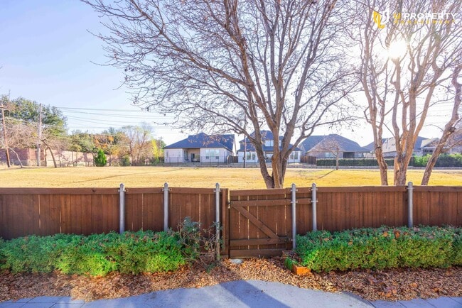 Building Photo - What's special