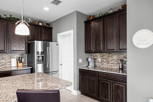 Building Photo - 618 Wagon Wheel Dr