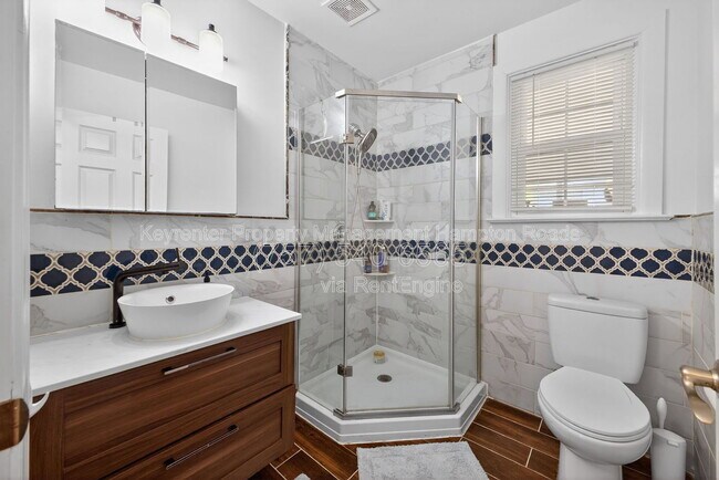 Building Photo - 1620 Melrose Pkwy