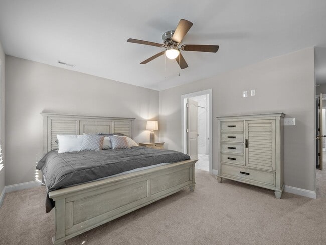 Building Photo - Modern Beaufort Townhome available for Long Term Rental