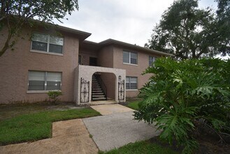 Building Photo - 2 Bed/2 Bath, 2nd Floor Condo at Marbeya C...