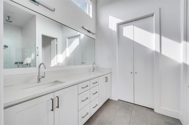 Building Photo - 2317 Moser Ave