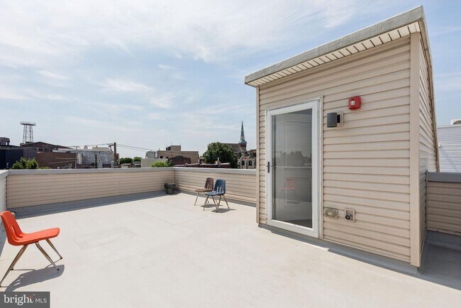 Building Photo - 2529-35 Frankford Ave