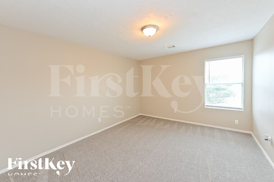 Building Photo - 11506 Moonlight Ridge Dr