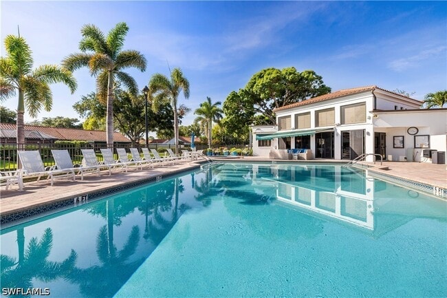 Building Photo - 565 Beachwalk Cir