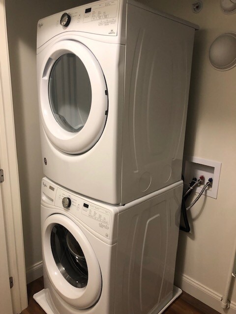 Building Photo - 5188 Husky Hwy