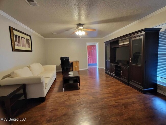 Building Photo - 2589 Santa Rosa Cove