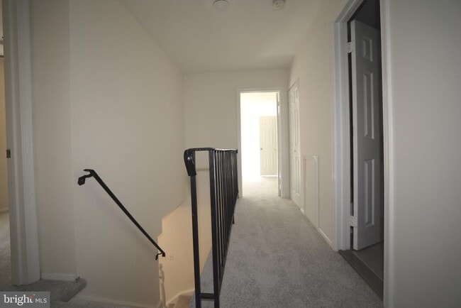 Building Photo - 2400 Ansdel Ct
