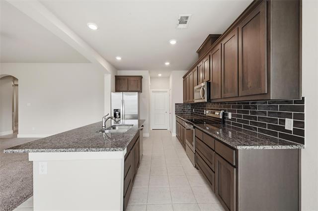 Building Photo - 3916 Trenton Pl